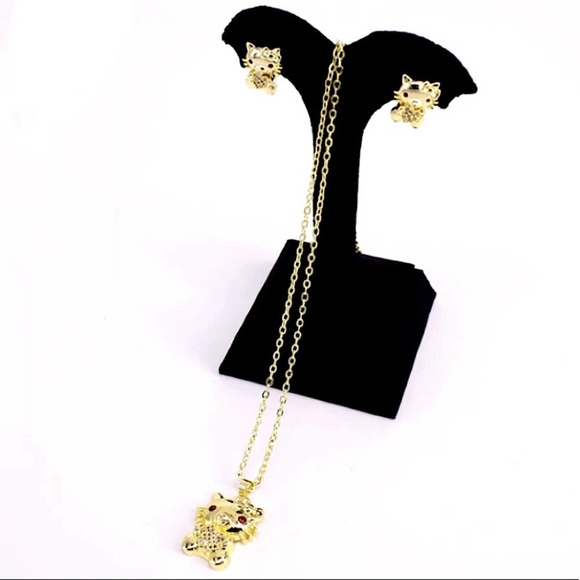 Gold 18K GP Hello Kitty Zircon Necklace Earrings Set - Picture 3 of 5